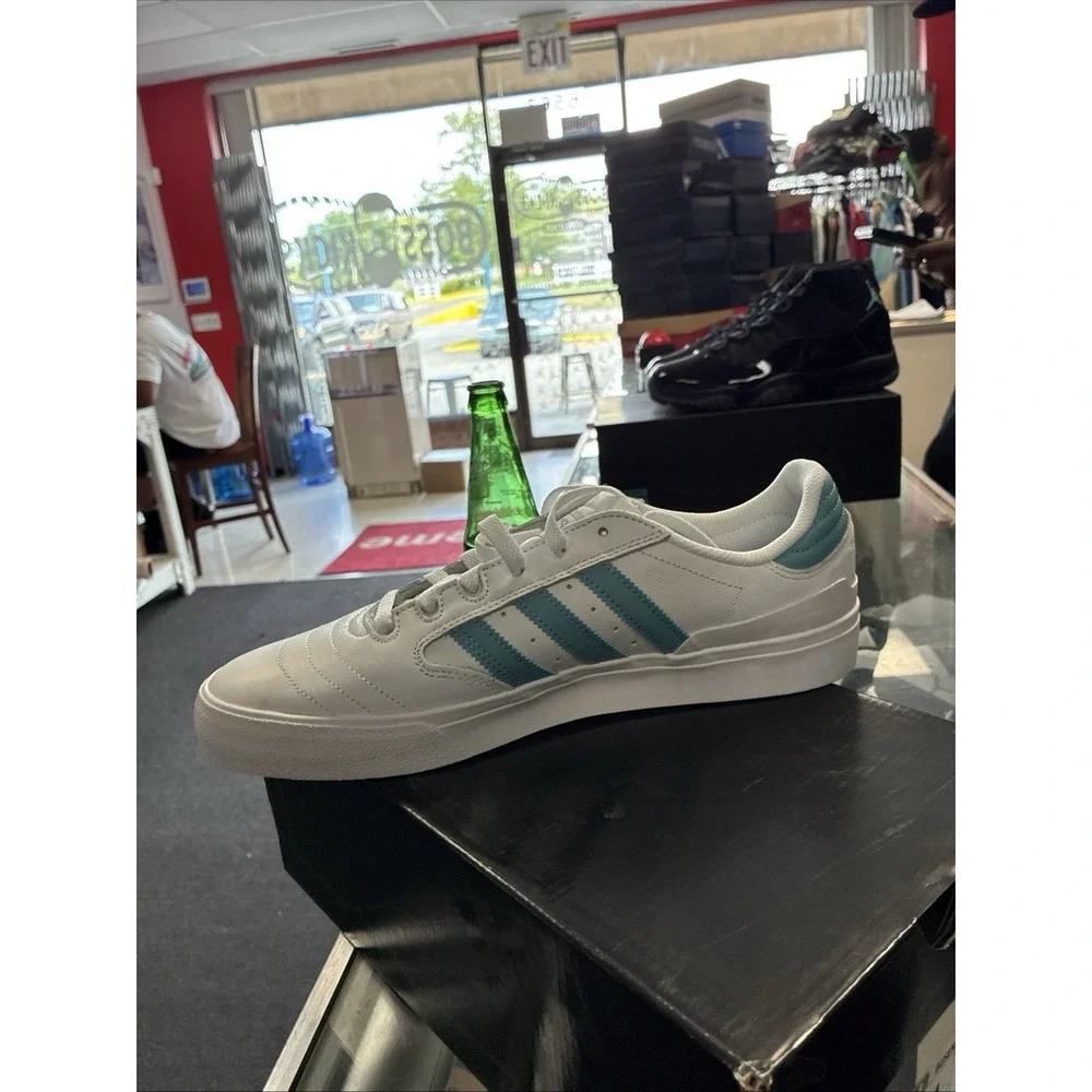 Adidas Busenitz Vulc II Mens US 11 White Preloved Blue Gold HQ2022 Sneakers